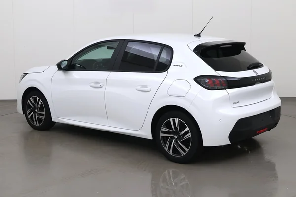 Peugeot 208 (2023) — foto 13 van 19