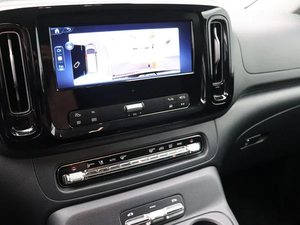Mercedes-Benz Vito (2025) — foto 8 van 26