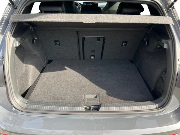 VOLKSWAGEN Golf VIII (2025) — foto 24 van 24