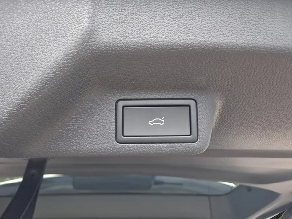 VOLKSWAGEN ID.Buzz Lwb (2026) — foto 6 van 20
