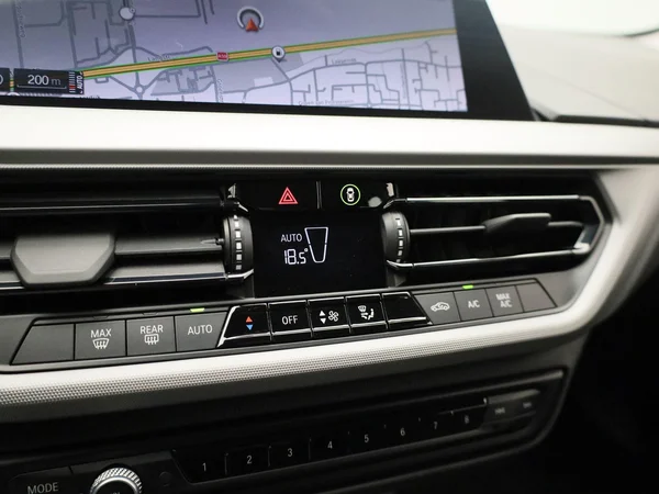 BMW 1 Reeks (2023) — foto 20 van 38