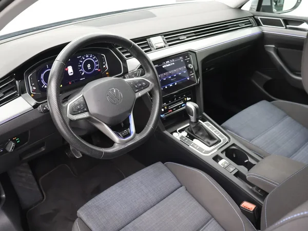 Volkswagen Passat (2022) — foto 4 van 31
