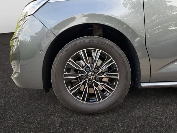 VOLKSWAGEN Multivan T7 Long eHybrid (PHEV) (2025) — foto 14 van 16