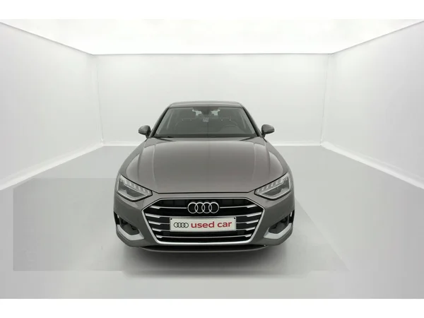 AUDI A4 (2022) — foto 12 van 36