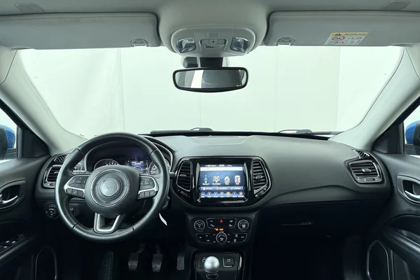 Jeep Compass (2019) — foto 17 van 17