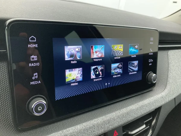SKODA Scala (2025) — foto 16 van 36