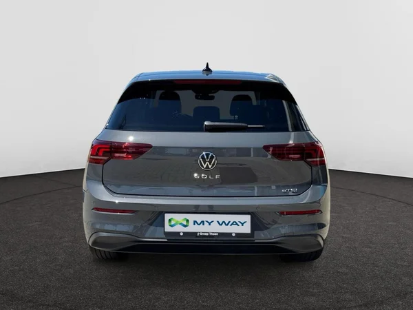 VOLKSWAGEN Golf VIII (2026) — foto 9 van 24