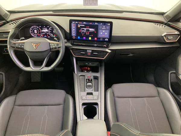 CUPRA Formentor (2024) — foto 21 van 36