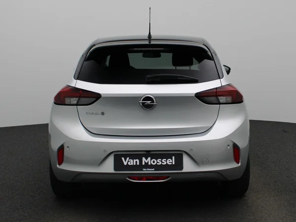 Opel Corsa-e (2023) — foto 32 van 36