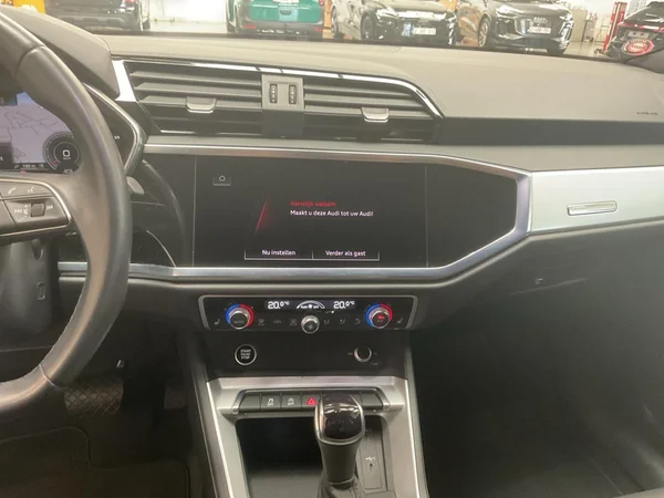 AUDI Q3 (2022) — foto 5 van 24