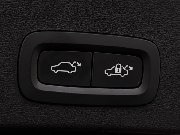 VOLVO XC40 (2021) — foto 21 van 30