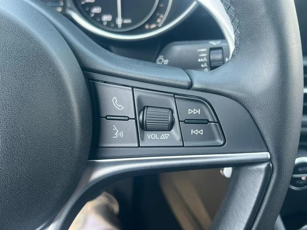 ALFA ROMEO Giulia Dsl (2020) — foto 10 van 28