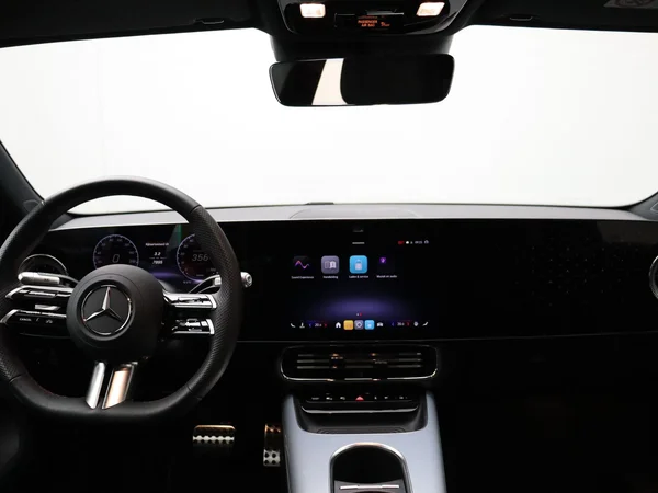 Mercedes-Benz CLA (2025) — foto 18 van 31