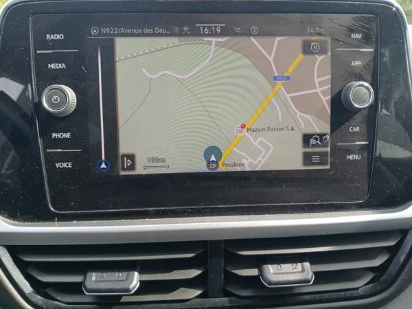 VOLKSWAGEN T-Roc (2022) — foto 21 van 21