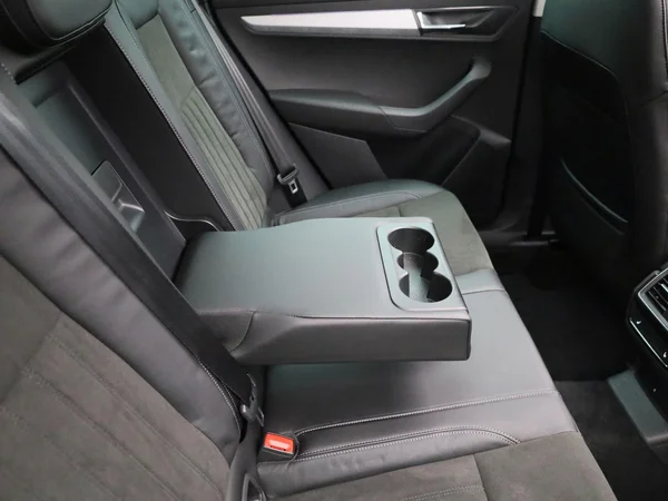 Škoda Karoq (2022) — foto 28 van 40