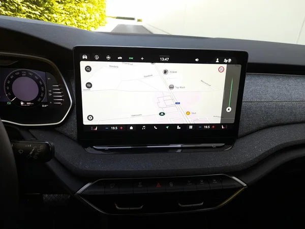 SKODA Octavia Combi (2025) — foto 14 van 23