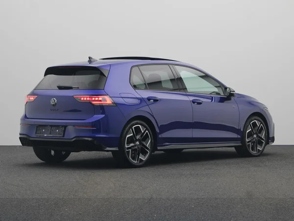 VOLKSWAGEN Golf VIII (2026) — foto 12 van 24