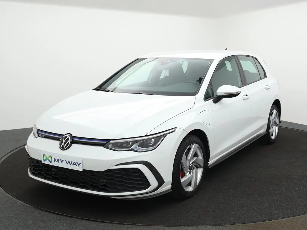 VOLKSWAGEN Golf VIII GTE 1122_15177_2022