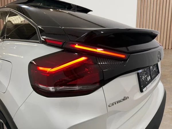 Citroen C4 (2023) — foto 30 van 31