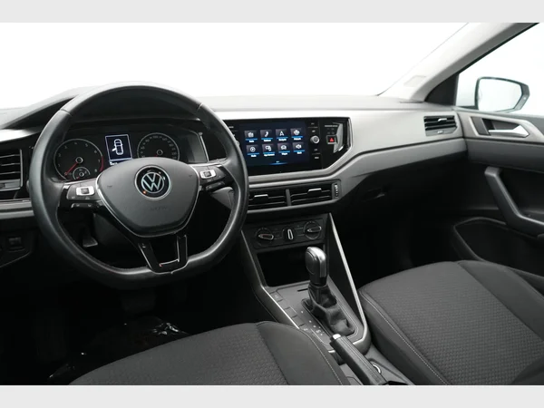 VOLKSWAGEN Polo (2021) — foto 14 van 24