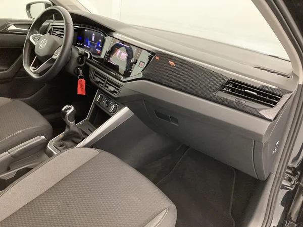 VOLKSWAGEN Polo (2022) — foto 8 van 36