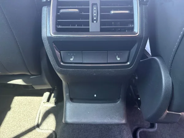 SKODA Kodiaq (2024) — foto 9 van 23