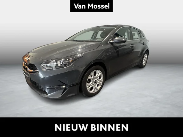 Kia cee'd (2023) — foto 1 van 26