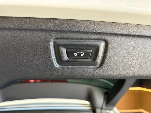 Bmw 318 (2020) — foto 26 van 29