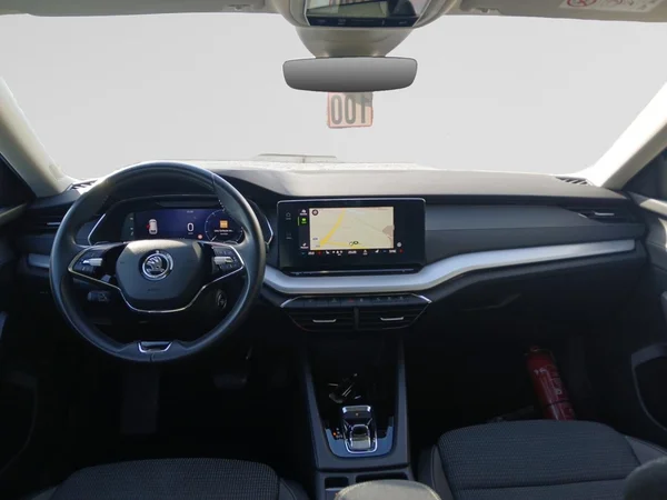 SKODA Octavia Combi Dsl (2021) — foto 15 van 18