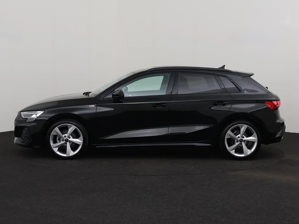 AUDI A3 Sportback (2025) — foto 13 van 18
