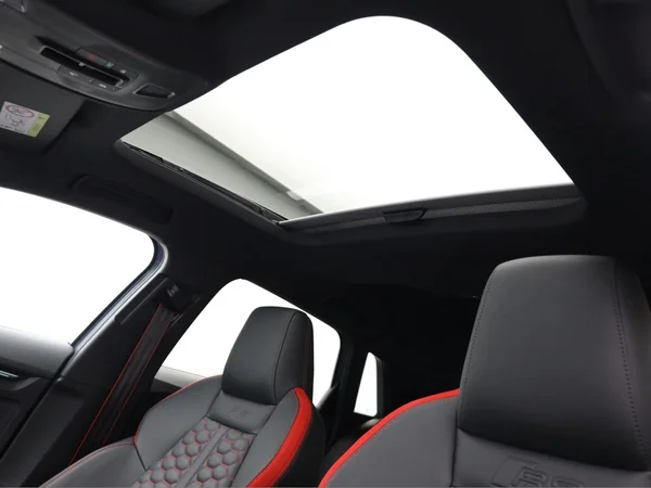 AUDI RS3 Sportback (2025) — foto 19 van 26
