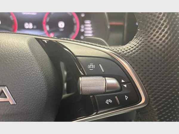 Skoda Kamiq (2025) — foto 10 van 27