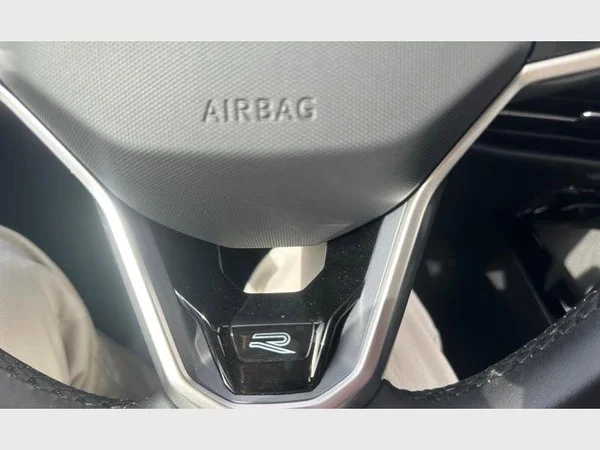 Volkswagen Golf VIII (2023) — foto 13 van 25