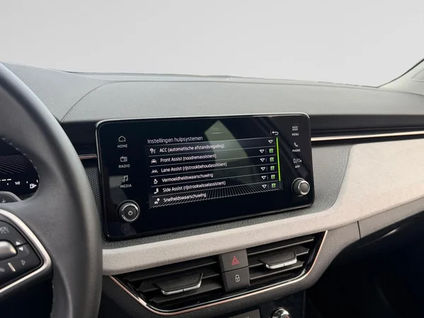 SKODA Kamiq (2024) — foto 15 van 24