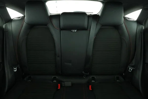 Mercedes-Benz CLA-Klasse (2019) — foto 6 van 16