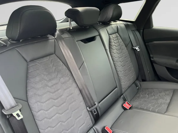 AUDI A6 Avant e-tron (2025) — foto 7 van 15