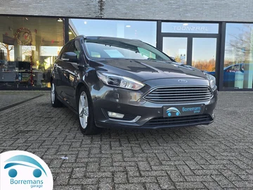 Ford Focus dfdb6dec-a5b5-4b47-a794-aa6cc6ce2aca