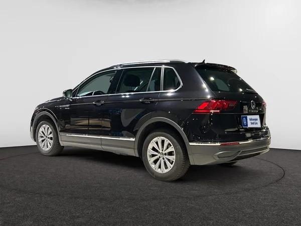 VOLKSWAGEN Tiguan (2022) — foto 19 van 22