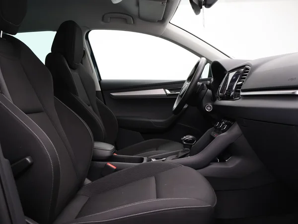 SKODA Karoq (2023) — foto 24 van 24