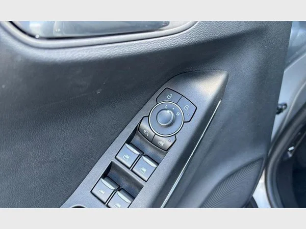 Ford Puma (2024) — foto 15 van 27