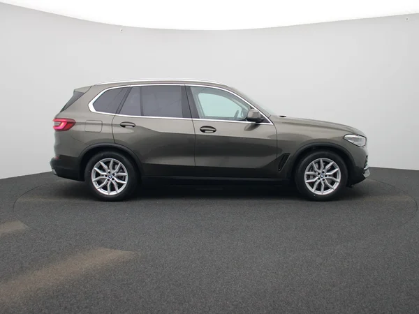 BMW X5 (2020) — foto 42 van 45