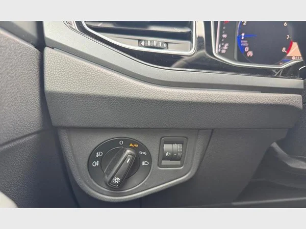 Volkswagen Taigo (2022) — foto 8 van 28
