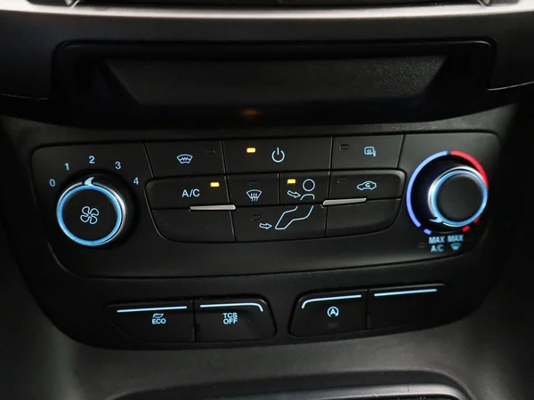 Ford Transit Connect (2020) — foto 11 van 45