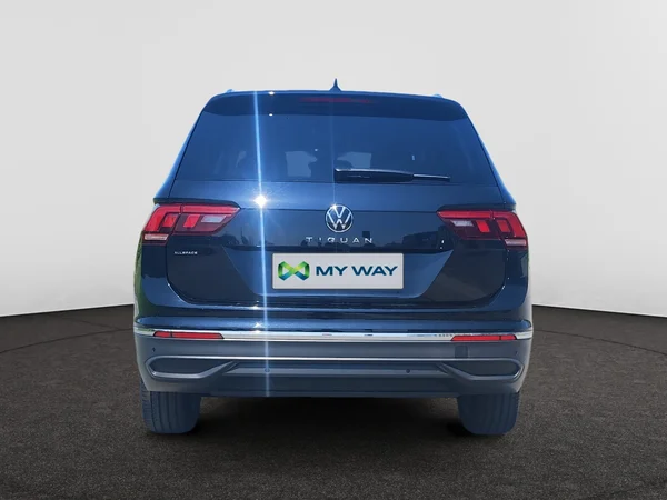 VOLKSWAGEN Tiguan Allspace (2023) — foto 8 van 13