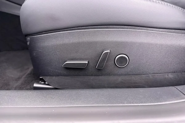 Tesla Model 3 (2023) — foto 25 van 44