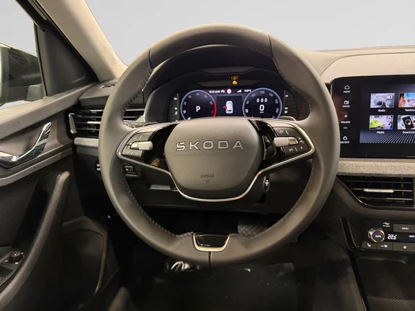 SKODA Kamiq (2026) — foto 9 van 24