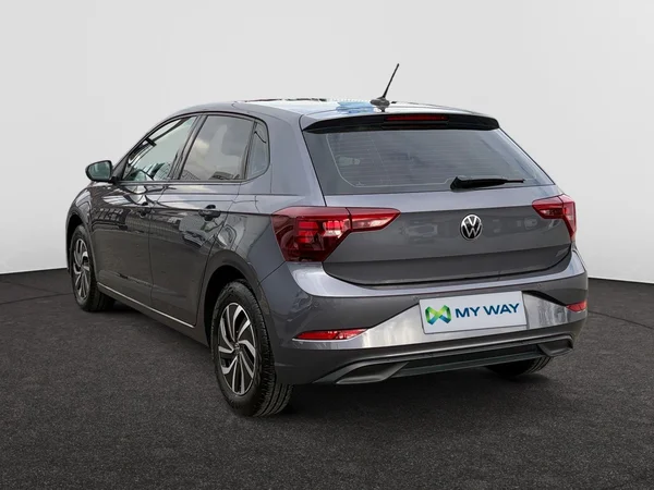 VOLKSWAGEN Polo (2023) — foto 4 van 11