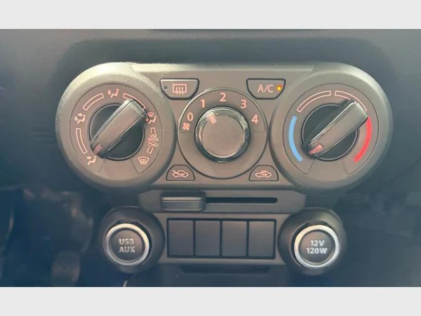 Suzuki IGNIS (2024) — foto 10 van 19