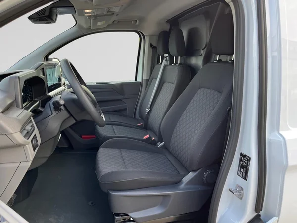 VOLKSWAGEN Transporter T7 28 Fourgon Swb Dsl (2026) — foto 17 van 20