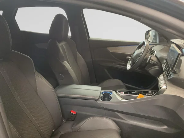 PEUGEOT 3008 (2023) — foto 8 van 22